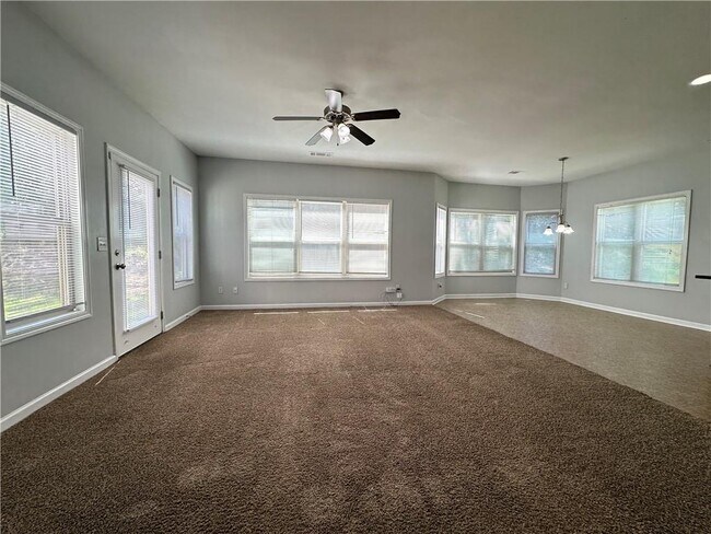 Building Photo - 1129 Ida Woods Ln SE