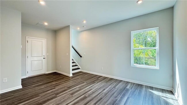 Building Photo - 1479 Creekside Cir NW