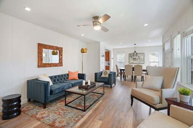 Building Photo - 2464 Jefferson St