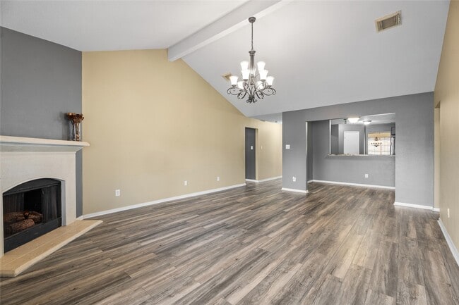 Building Photo - 9331 Carmalee St