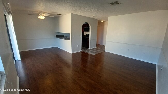 Building Photo - 214 San Juan Cir
