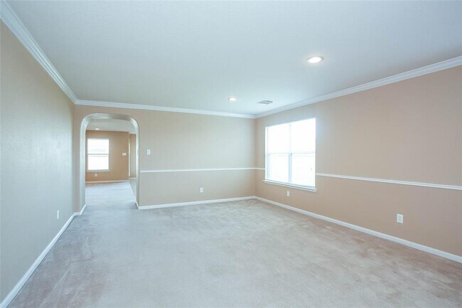 Building Photo - 4722 Silver Spruce Ln