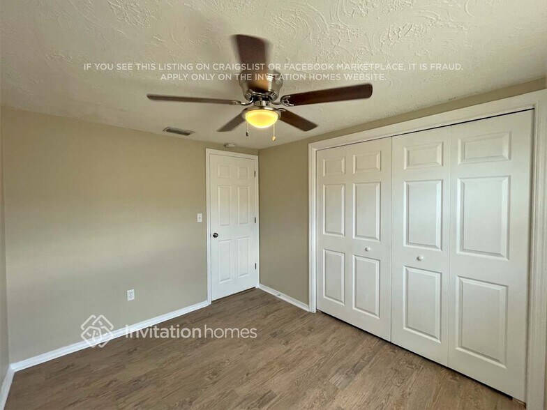 Building Photo - 3309 Seffner Dr