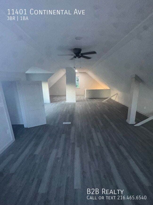 Building Photo - 11401 Continental Ave