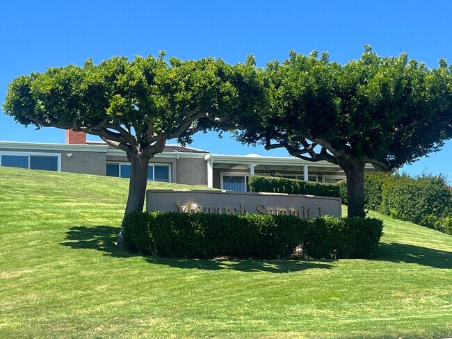 Building Photo - Stunning *VIEW* home for rent in desirable...