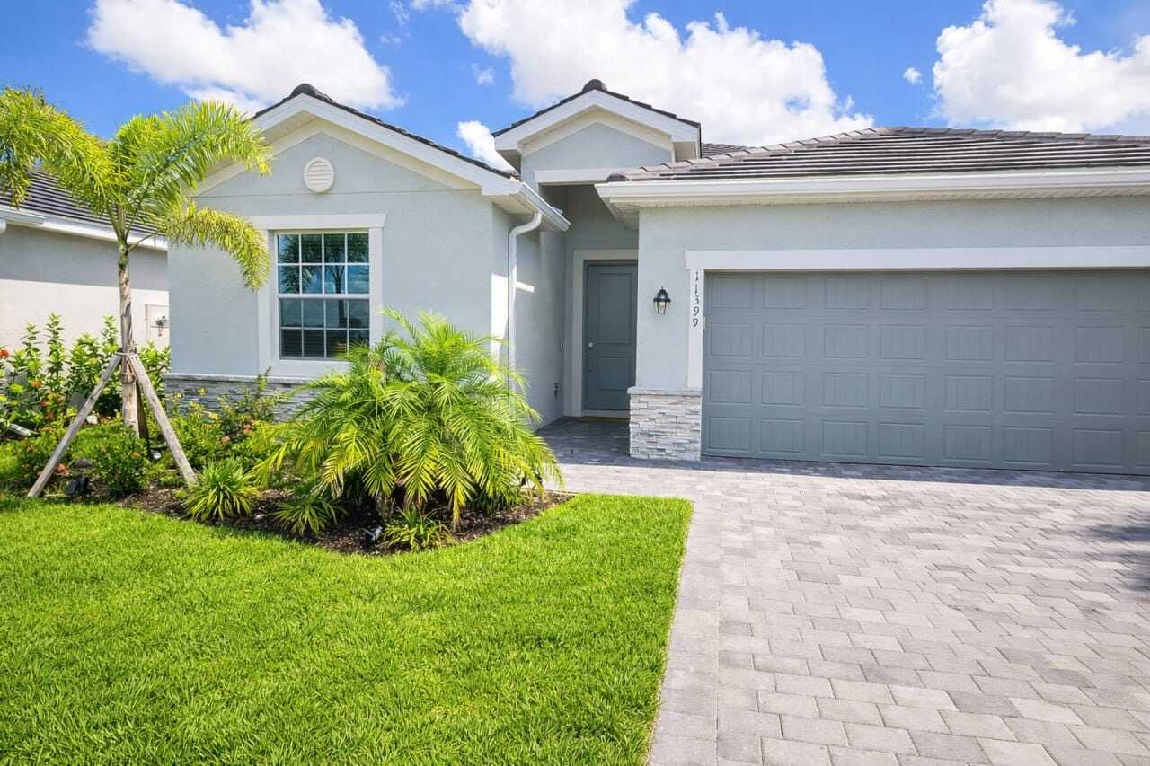Building Photo - 11399 Pinot Dr