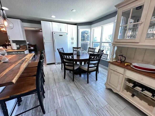 Building Photo - 4332 145th Ave N