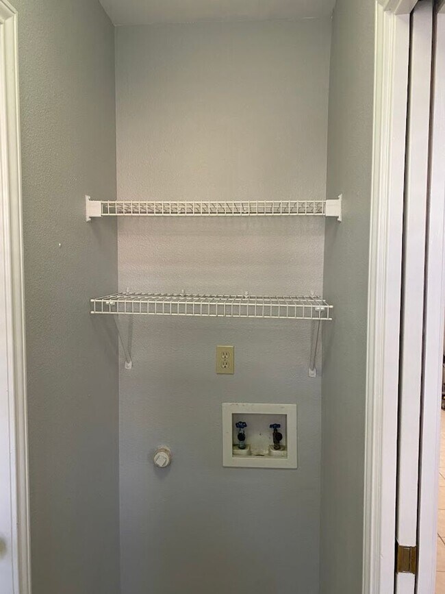 Building Photo - 13515 Demeter