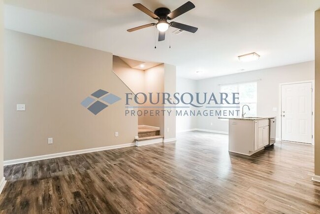 Building Photo - Townhome | Back Patio | Single -Car Garage...