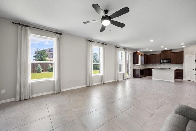 Building Photo - 3409 Keechi Creek Dr