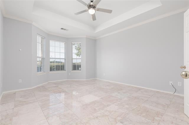 Building Photo - 1404 Hudspeth Dr