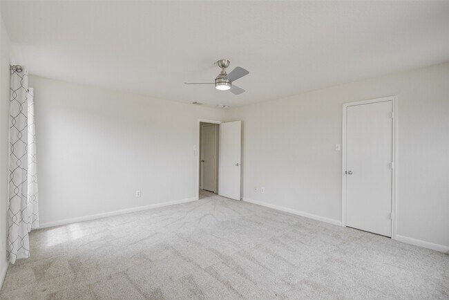 Building Photo - 8542 Village Rose Ln