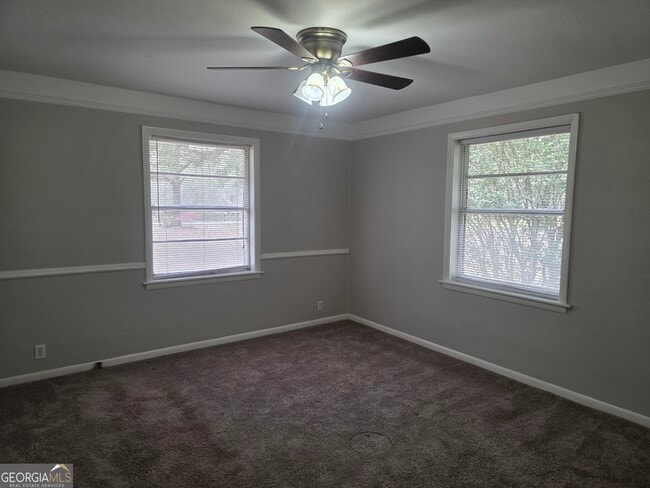 Building Photo - 583 Mill Pond Rd