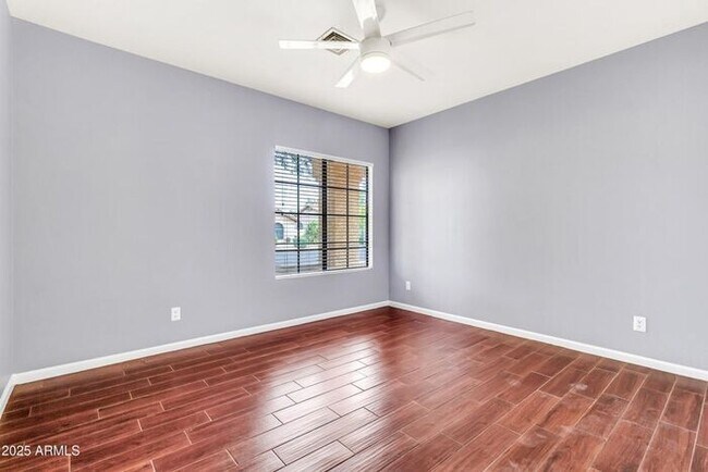 Building Photo - MOVE IN SPECIALS!! 15 DAYS RENT FREE!! Stunning 4beds/2.5baths single-level home in the heart of ...