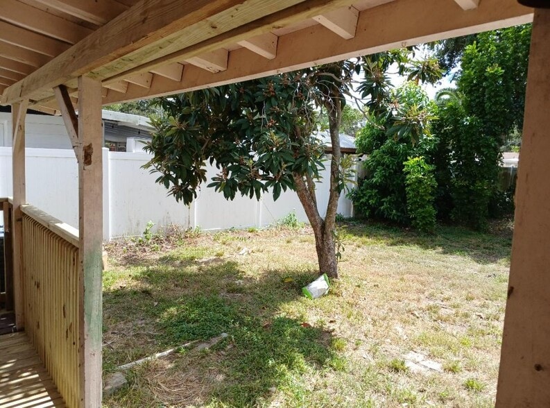 Building Photo - 7070 49th Ave N
