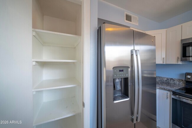 Building Photo - 4439 W Wescott Dr