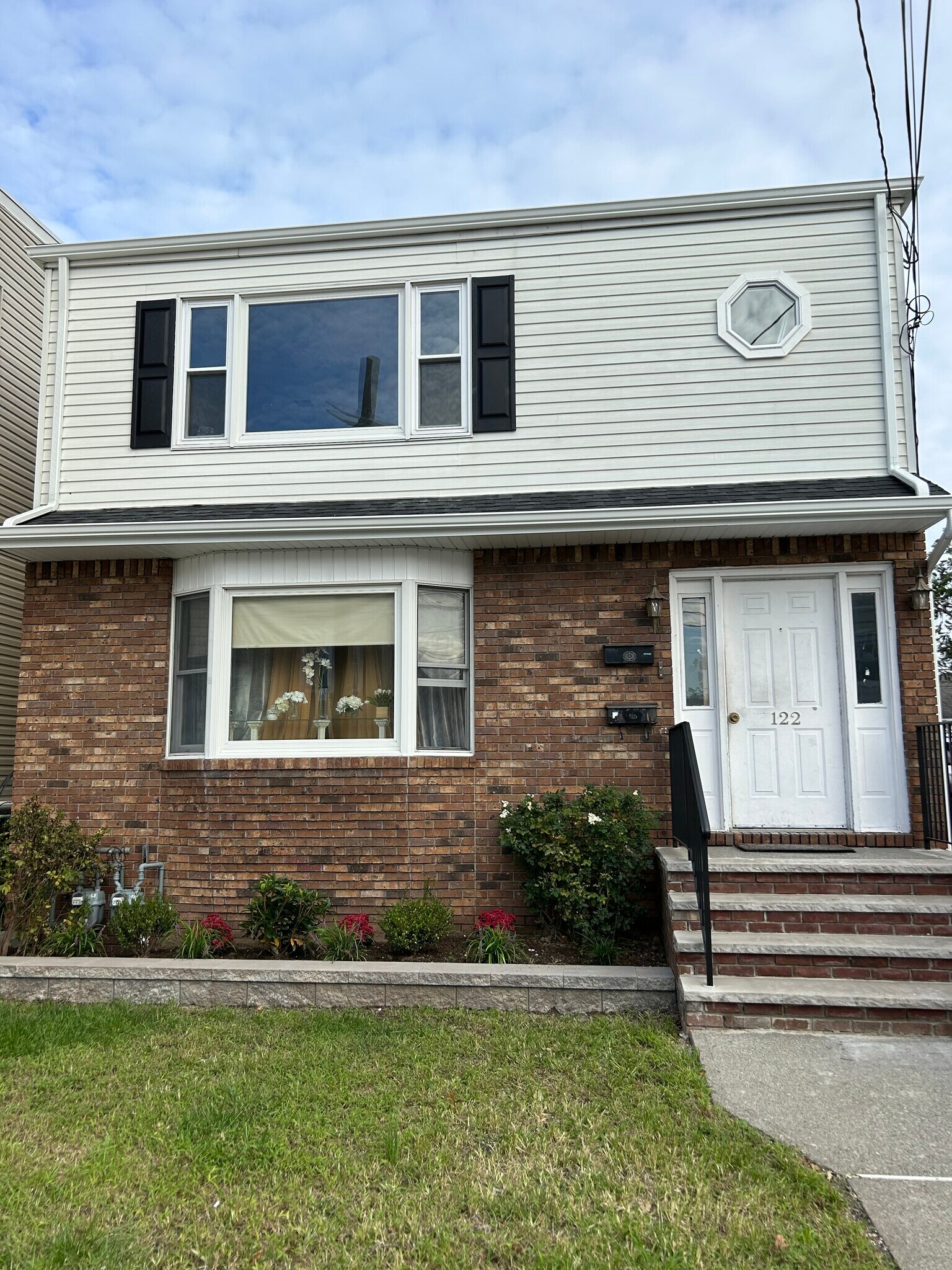Building Photo - 122 Harrison Ave
