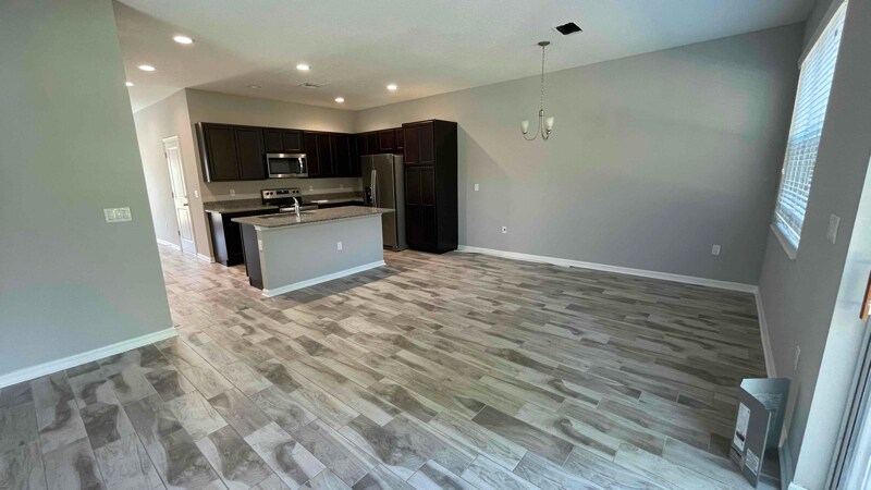 Building Photo - 2906 E 15th Ave