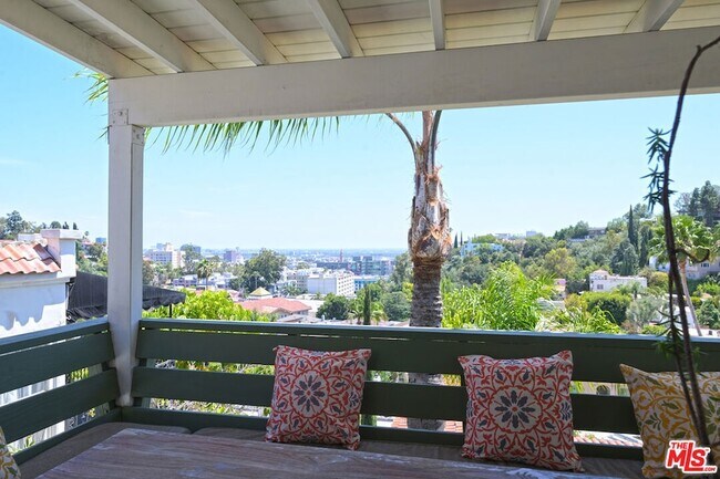 Building Photo - 6855 Los Altos Pl