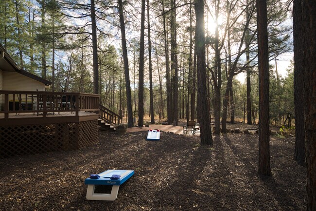 Building Photo - 2237 Lockwood Dr