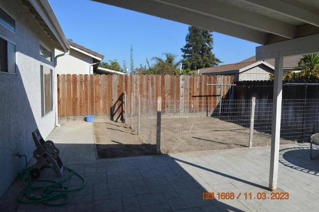 Building Photo - 732 Dwight Way