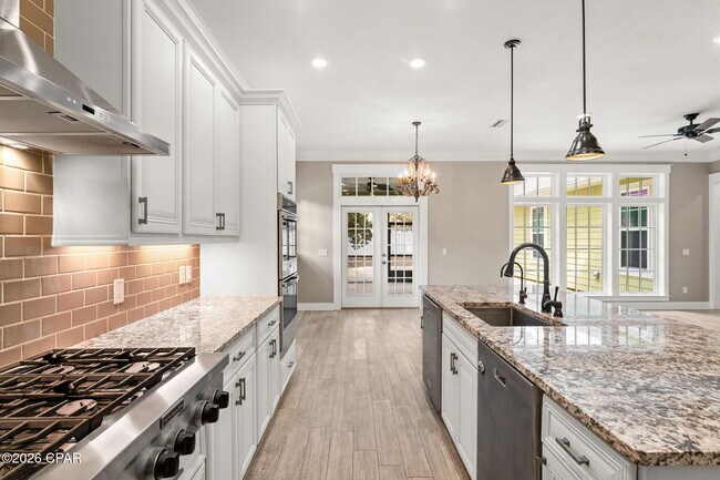 Building Photo - 3816 Mariner Dr