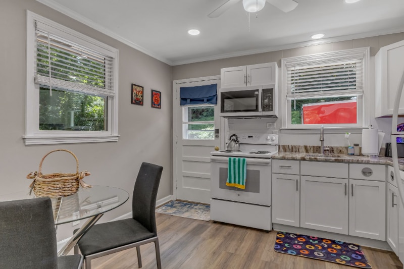 Building Photo - 232 Bermuda Dr