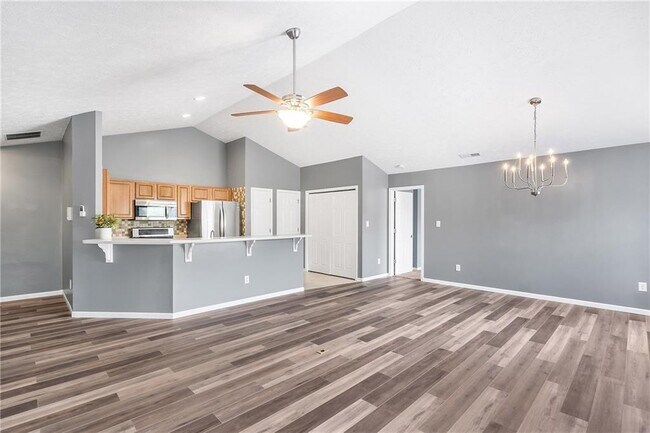 Building Photo - 474 Glenn Villa Ln