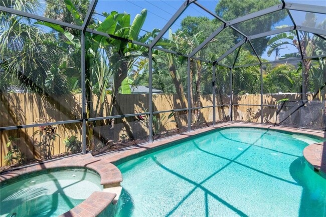 Building Photo - 4417 W Kensington Ave