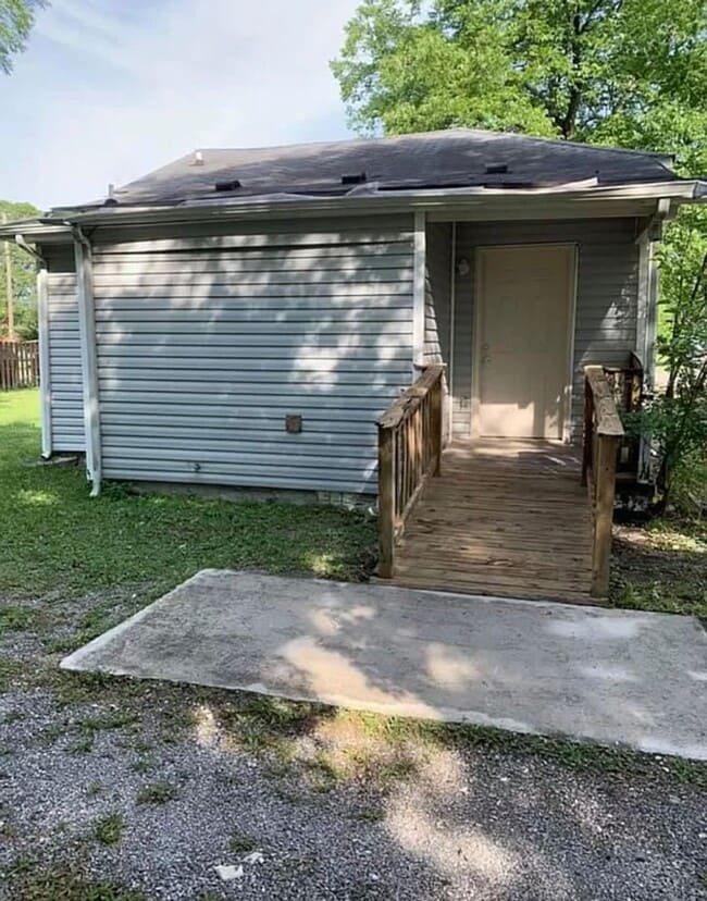 Building Photo - Charming 2 Bedroom in Downtown Chattanooga! Housing vouchers accepted!