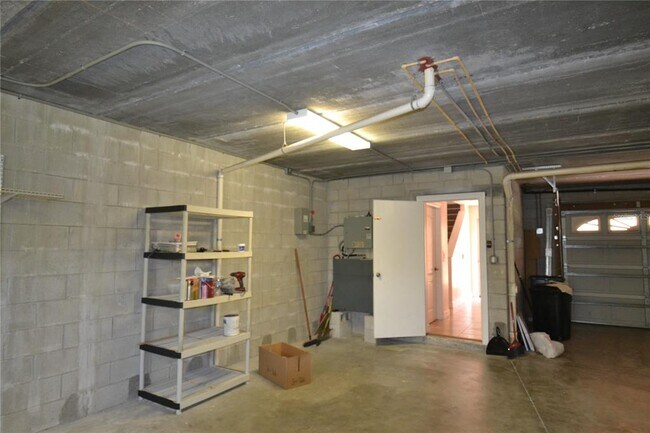 Building Photo - 1670 Citrine Trail