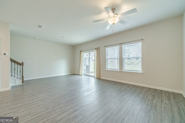 Building Photo - 1412 Villageside Ct
