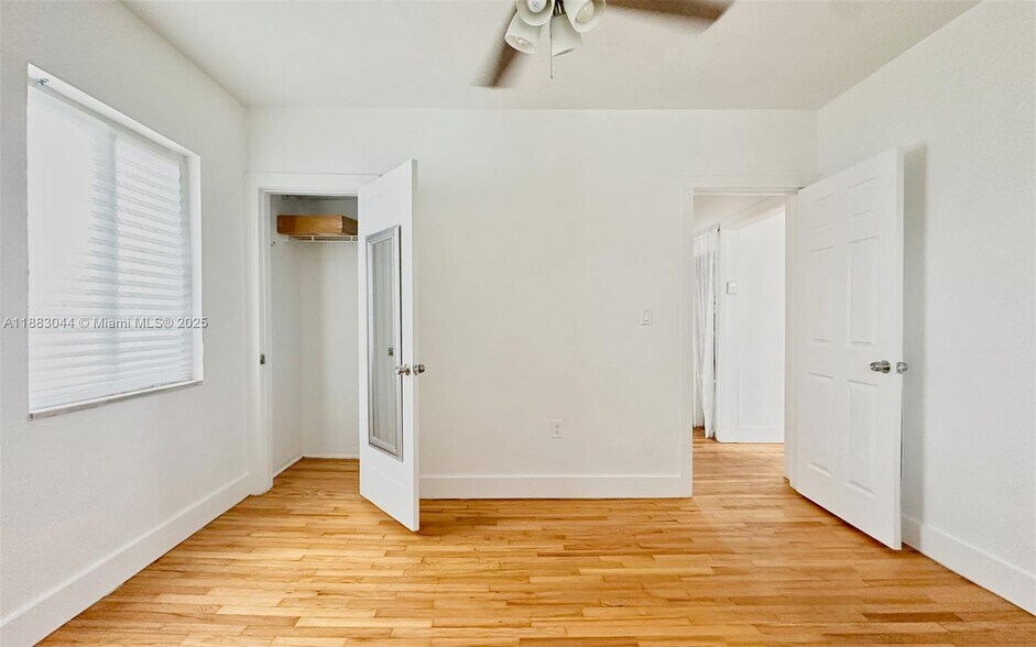 Building Photo - 3770 SW 27th St