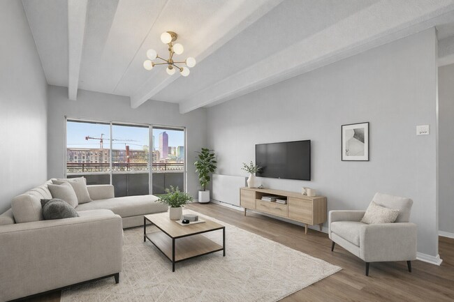 Building Photo - $1,545.94 - 1 Bed, 1 Bath Condo in the Heart of Denver!