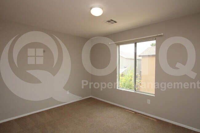 Building Photo - 4025 W Carter Rd