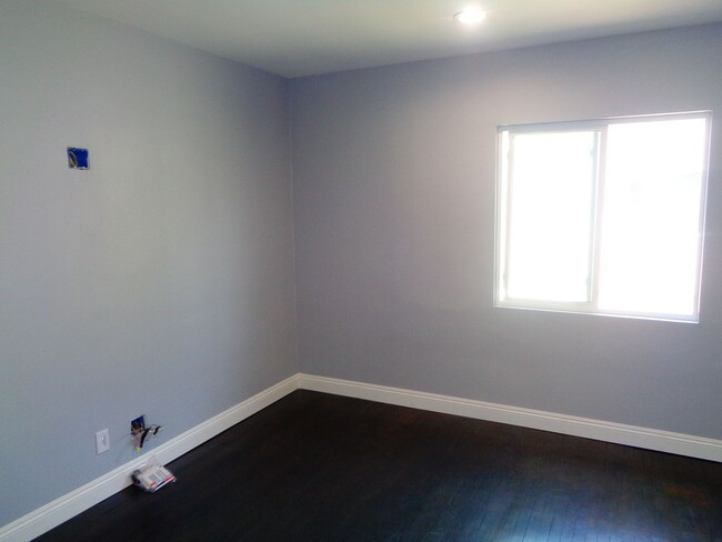 Building Photo - Renovated 3 Bed 1 Bath Home in Whittier w/...