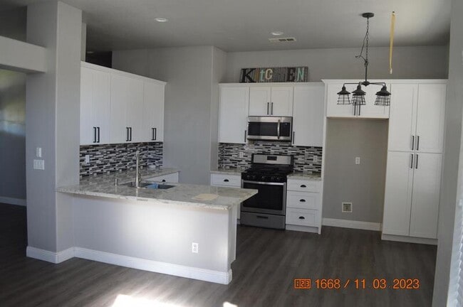 Building Photo - 732 Dwight Way