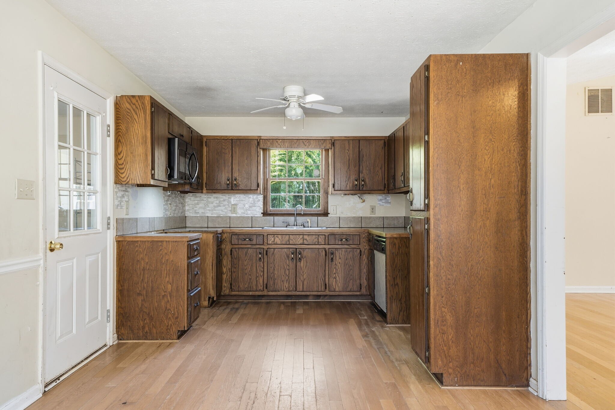 Building Photo - 305 Belmont Farms Dr