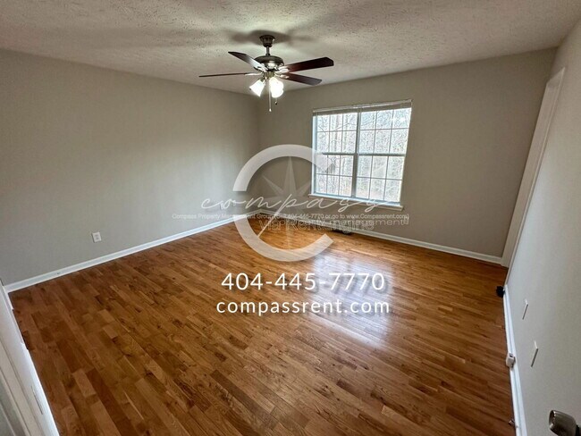 Building Photo - 484 Rustin Dr