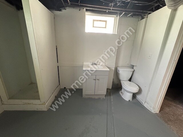 Building Photo - 3317 Robinwood Dr