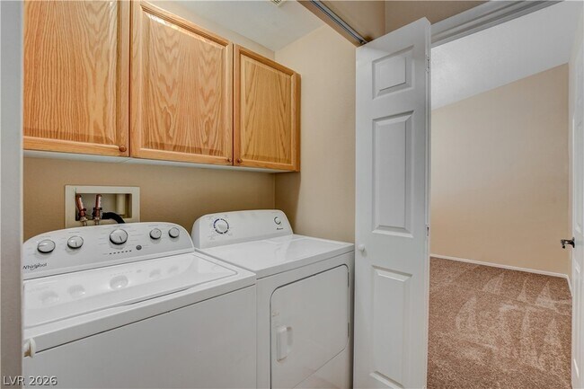 Building Photo - 9327 Ruby Arrow Ct