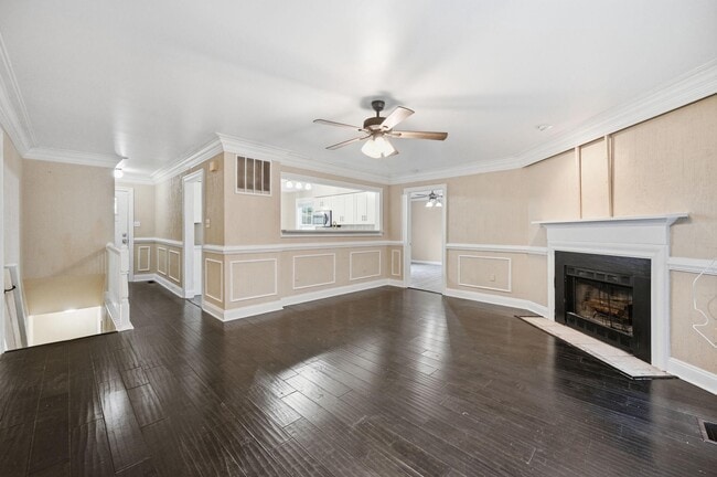 Building Photo - 28 Cherry Laurel Dr