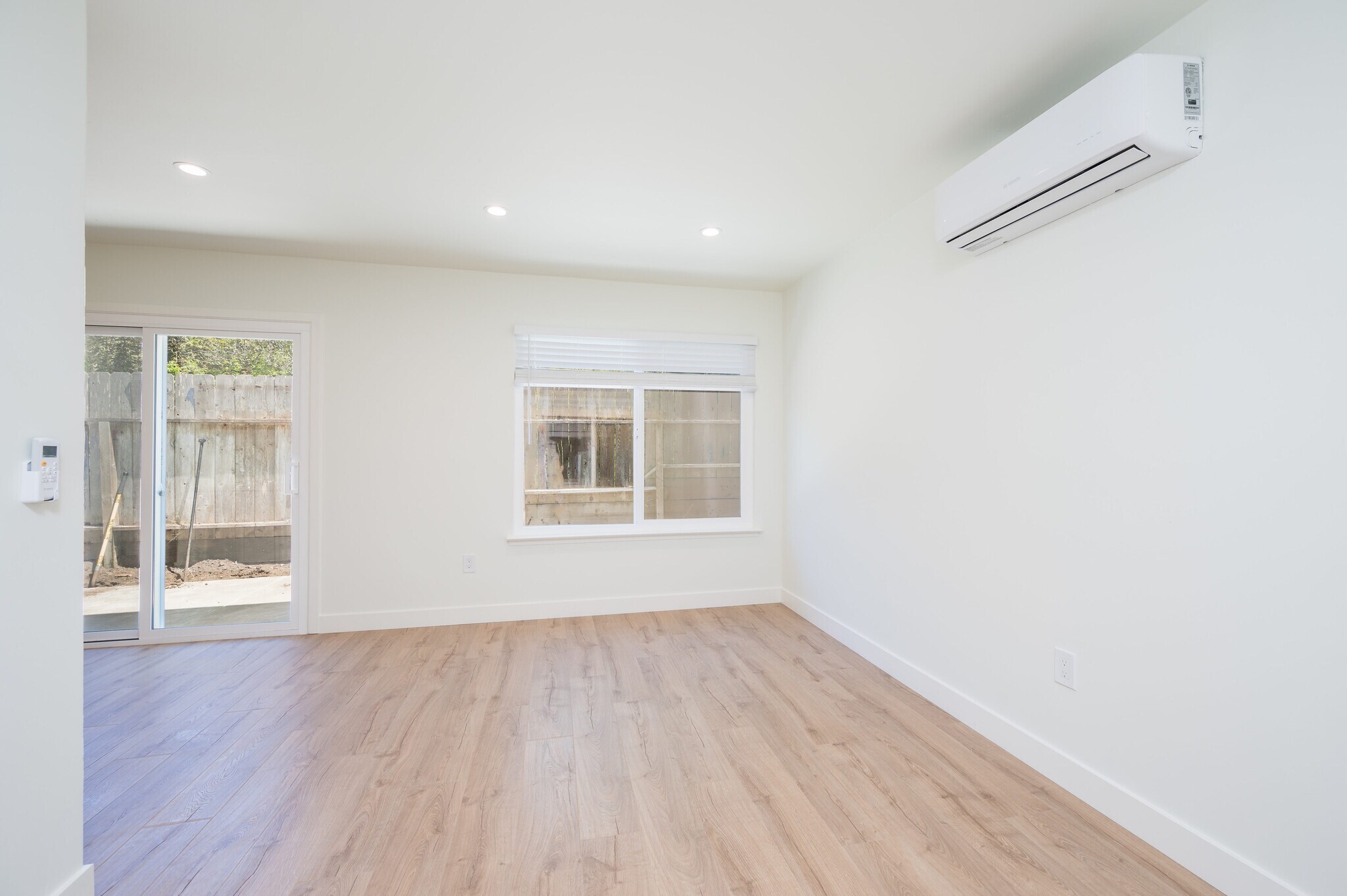 Living Room - 680 Morro St