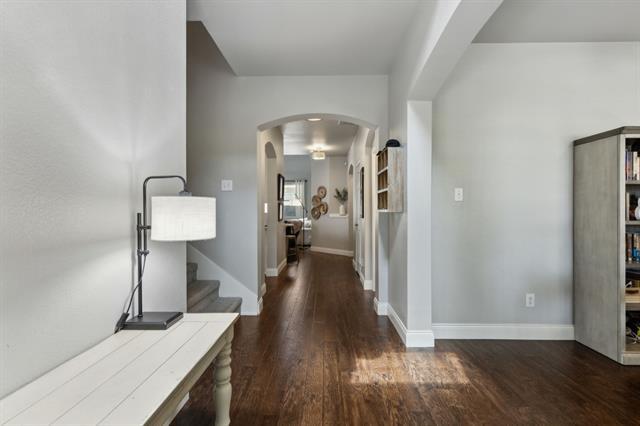 Building Photo - 3833 Denridge Ln