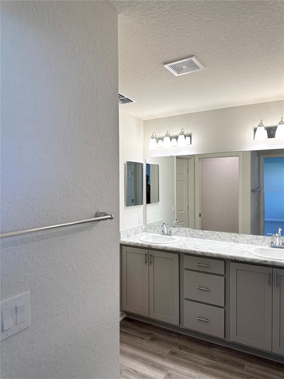 Building Photo - 1615 Eucalyptus Wy