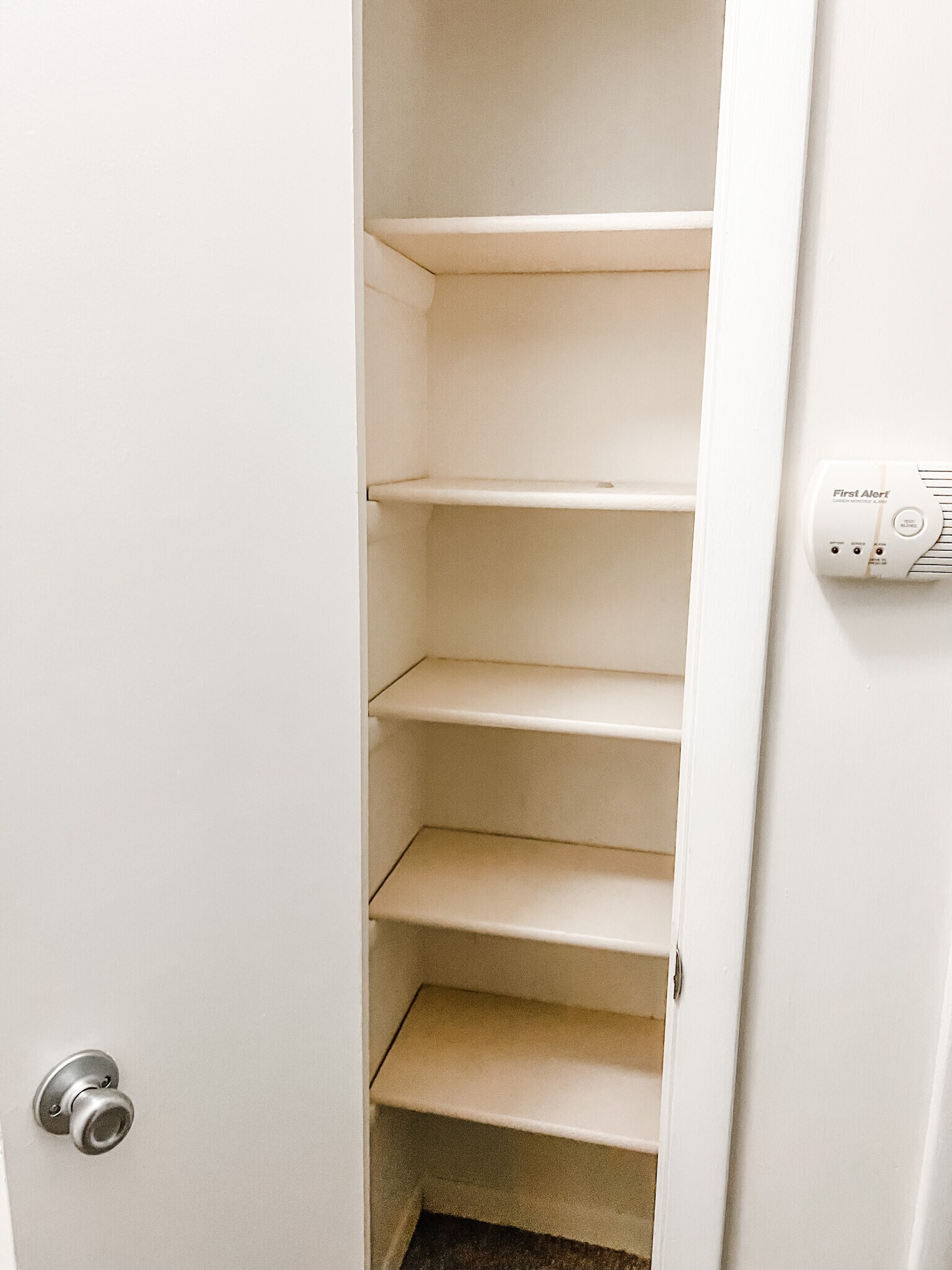 Linnen Closet - 4 Orchard Ln