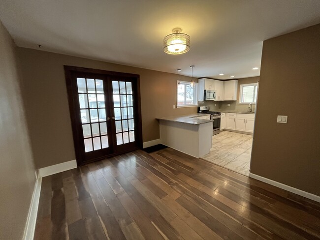Building Photo - 40 McKinley Ave