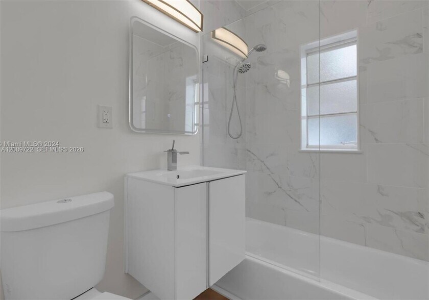 Building Photo - 345 NW 44th St