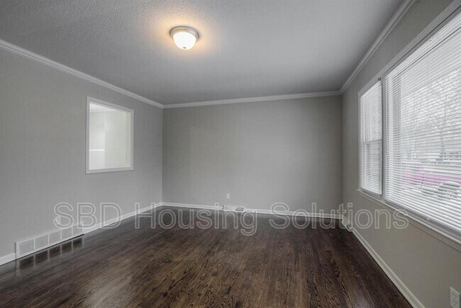 Building Photo - 16003 East 35th St S