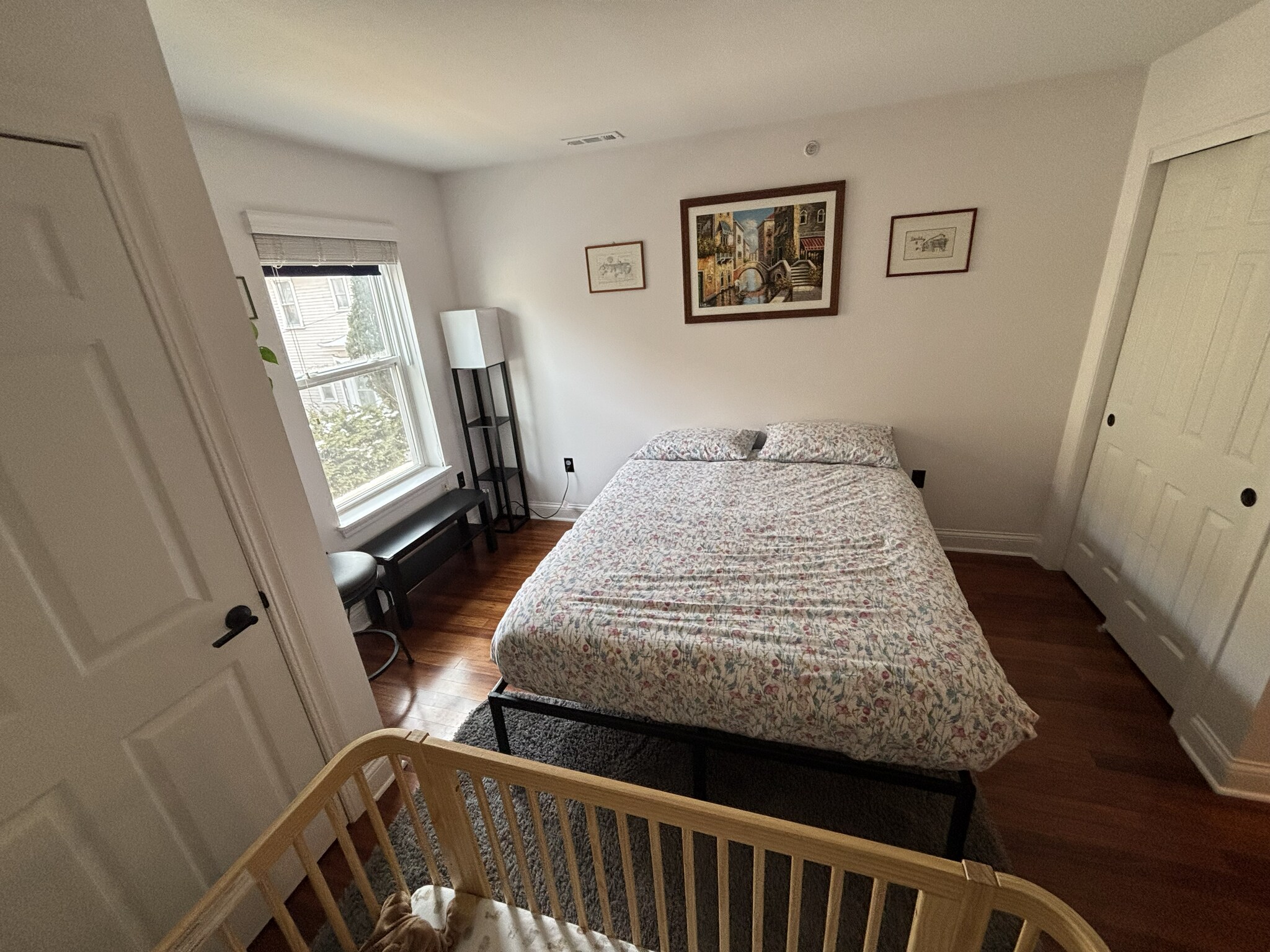 Building Photo - 1550 N Warren Ave